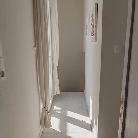 Emvatis Luxury E3 Apartment Merichas